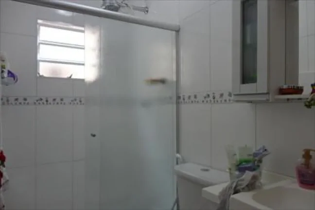 Imagem Casa para Venda por R$910.000,00 com 3 dormitórios, 1 suite e 4 vagas - Jardim helena, Sao paulo / SP - Cód. 3381