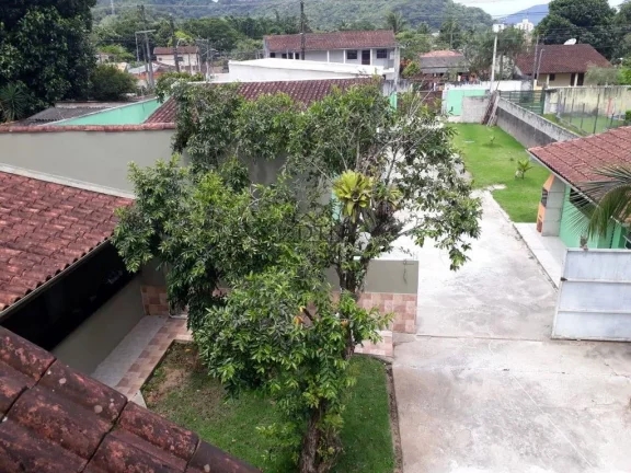 Imagem Casas e 2 salões - Bairro Massaguaçu - Caraguatatuba