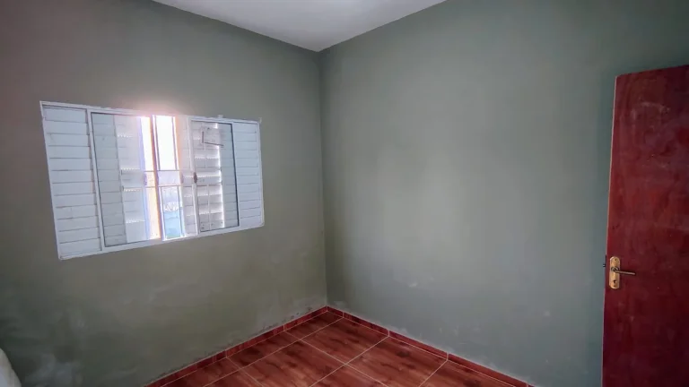 Imagem Imóvel para Venda em Araçoiaba da Serra-SP: Casa com 3 Quartos, 2 Salas, 1 Banheiro, 3 Vagas de Garagem, 1.080,00m² de Área no Bairro Cercado.