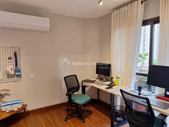 Imagem Localizado em um dos endereços mais nobres da cidade, este apartamento no Edifício Praia da Barra ...