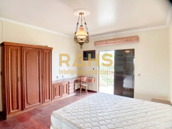 Imagem Apartamento Espaçoso em Ótima Localização Com 361,96 de área privativa, esse apartamento conta ...