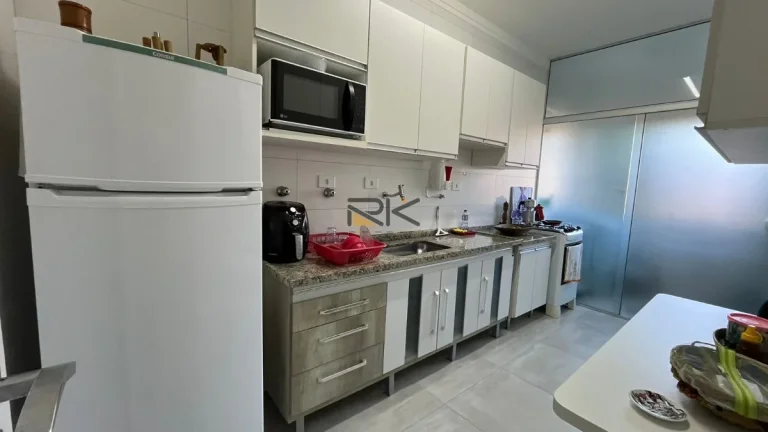 Imagem APARTAMENTO NA BARRA DA LAGOA COM 2 DORMITÓRIOS,2 BANHEIROS,SALA 2 AMBIENTES