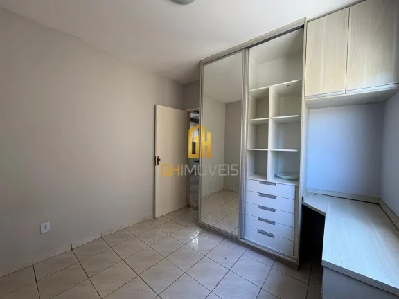 Imagem Casa 3 quartos, Mansões Paraiso, 370.000,00

A casa possui:

- Sala;
- 3 quartos, sendo 1 suite;
- ...