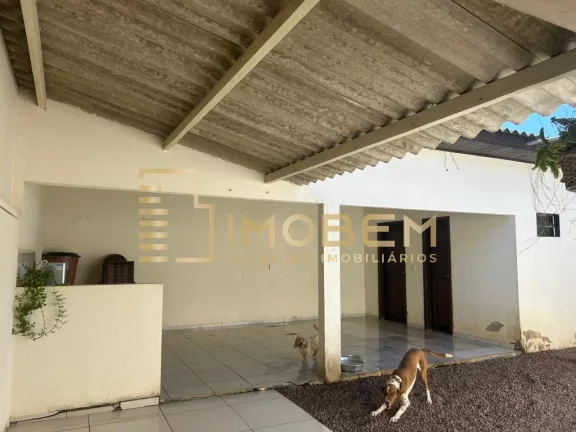 Imagem Casa à venda em Sinop-MT: 3 quartos, 1 suíte, 1 banheiro, 2 vagas de garagem, 170m² no Jardim das Orquídeas!