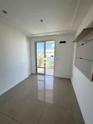 Imagem OPORTUNIDADE! BELÍSSIMO APARTAMENTO COM VISTA PANORÂMICA E ETERNA PARA O MAR, NA PRAIA DO CANTO EM VITÓRIA/ES!