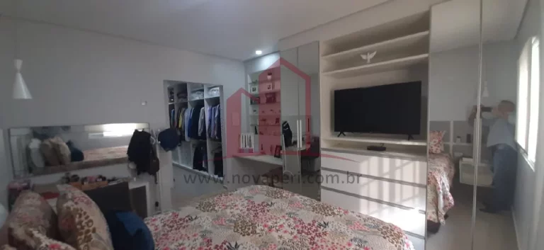 Imagem Imperdível oportunidade: Casa à venda em Franco da Rocha-SP, Centro - 3 quartos, 1 suíte, 2 salas, 3 vagas de garagem!
