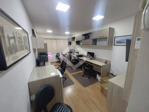 Imagem Sala montada com armários planejados, ar split. Plaza Office - Campo Grande