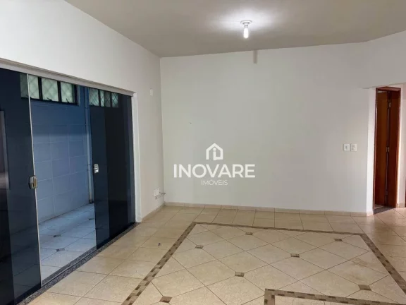 Imagem Apartamento com 3 dormitórios à venda, 164 m² por R$ 400.000 - Centro - Itumbiara/GO