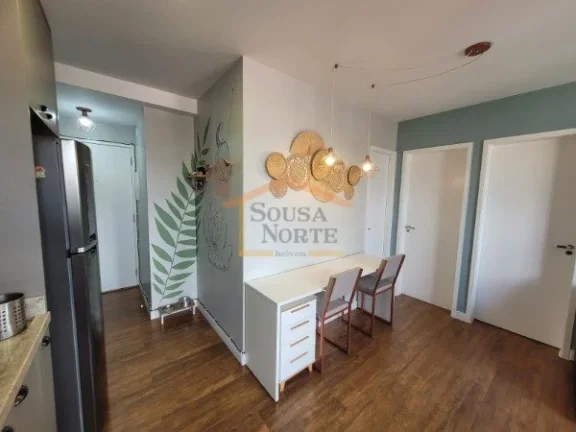 Imagem Apartamento com 40 m². Possui 2 dormitórios, 1 banheiro, piso em porcelanato em todos os ambientes...