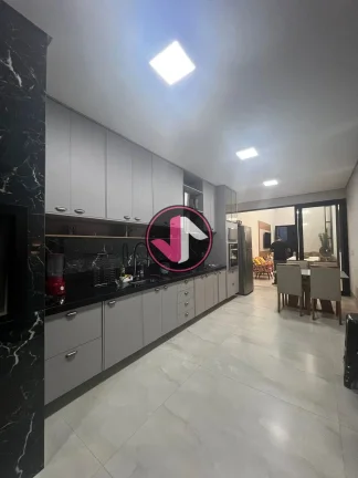 Imagem Casa Térrea com Acabamento de Classe A: Localizada no Condomínio Primor das Torres. Casa térrea c...