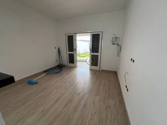 Imagem Casa térrea à venda Piscina com cascata Churrasqueira coberta 2 Dormitórios