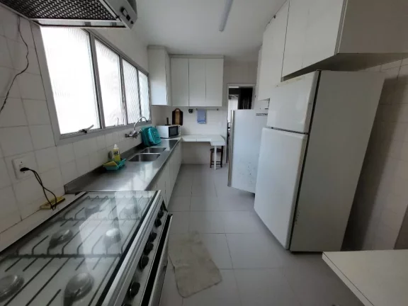 Imagem PITANGUEIRAS - LINDO APARTAMENTO COM VISTA AO MAR, 4 DORMITÓRIOS, 2 VAGAS, PITANGUEIRAS.