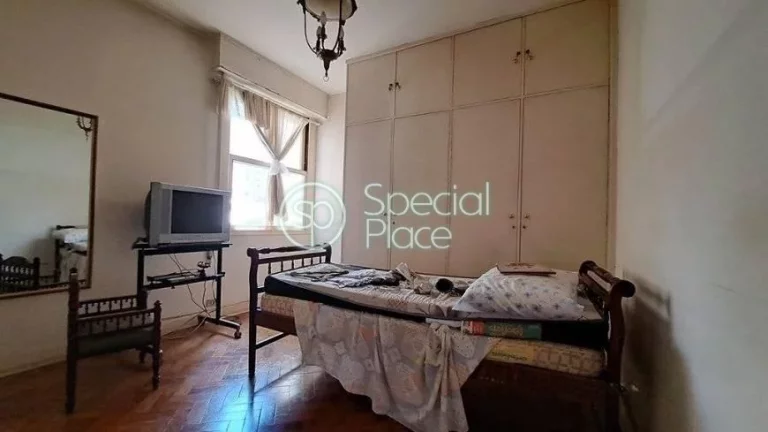 Imagem Excelente apartamento com 150m² no Jardim América. Amplo living para dois ambientes, sala de janta...