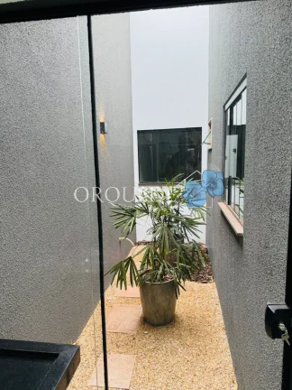 Imagem Casa para venda em Rio Verde-GO, no Jardim Europa: 3 quartos, 1 suíte, 1 sala, 2 banheiros, 2 vagas, 82m²