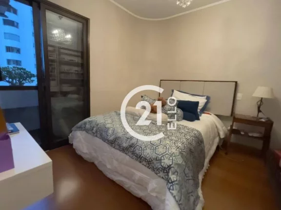 Imagem Campo Belo, 247m², 3 suítes, reformado