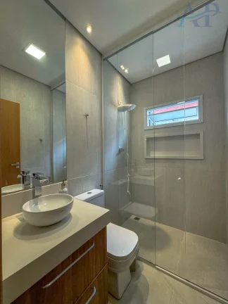 Imagem Casa Térrea no Canto do Forte em Praia Grande com Piscina