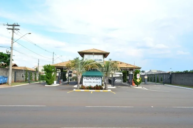 Imagem Maravilhoso sobrado com excelente acabamento no Condomínio Figueira Branca, Betel, Paulínia.

Cont...
