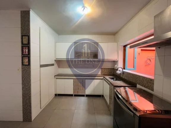 Imagem Casa à venda em São Paulo-SP, no Ipiranga, com 2 quartos, 1 suíte, 2 salas, 2 banheiros e 72m² de área.