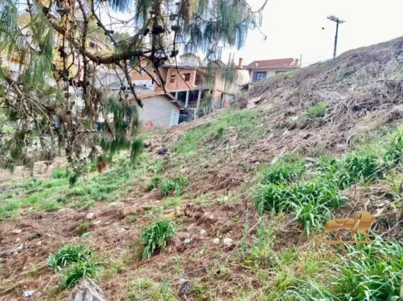 Imagem Terreno à venda, 360 m² - Jardim Marcia - Campos do Jordão/São Paulo