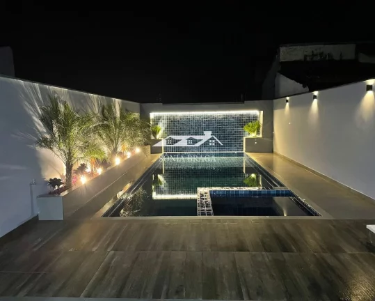 CASA RESIDENCIAL em Bertioga - SP, Boracéia