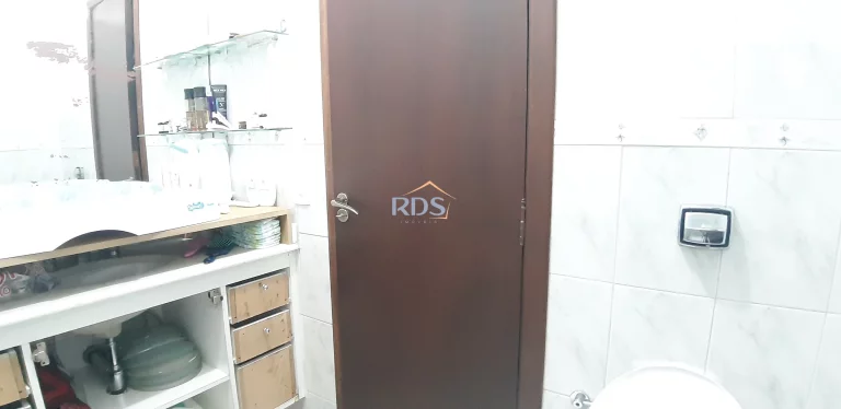 Imagem Vende Casa de 270m² com 4 dormitórios no Parque Assunção