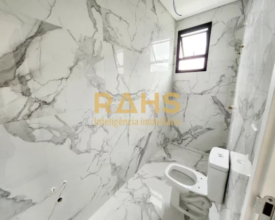 Imagem Maravilhoso Sobrado em Condomínio Fechado no bairro Vila Nova. Em um dos melhores condomínios resi...