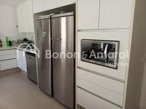 Imagem Imóvel com vista cinematográfica, conta com 4 quartos, sendo todos suítes, 4 salas e um amplo esc...