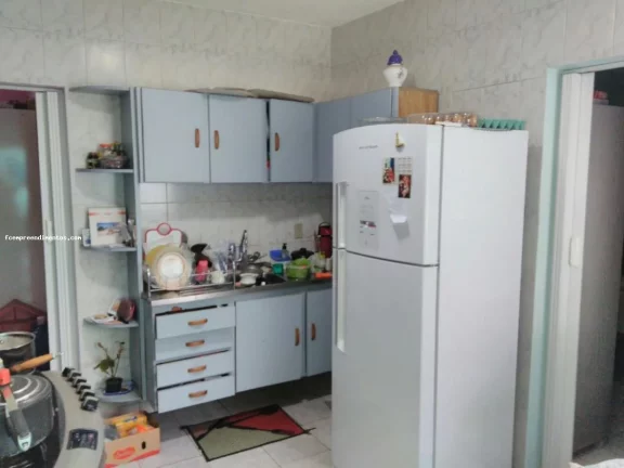 Imagem Casa para Venda em Limeira, Parque Hipolito, 5 dormitórios, 1 suíte, 2 banheiros, 2 vagas