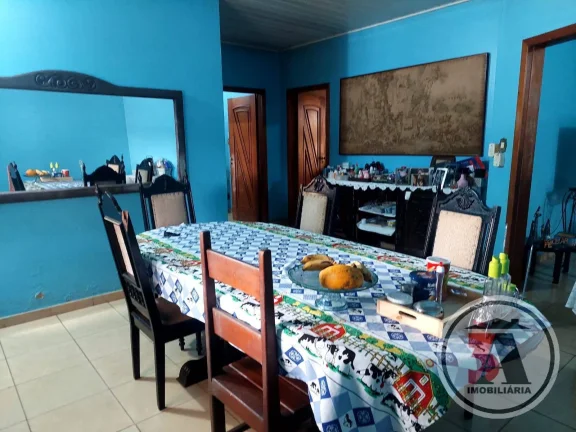 Imagem Casa a venda em excelente localização