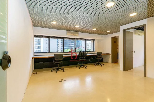 Imagem Sala comercial à venda na Vila Olimpia - São Paulo