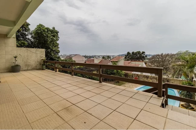 Imagem Casa com 3 Quartos à Venda, 464 m² em Santo Antônio - Porto Alegre