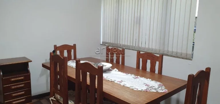 Imagem Sobrado com 166 metros quadrados, 3 dormitórios sendo 1 suíte e todos os dormitórios com armário...