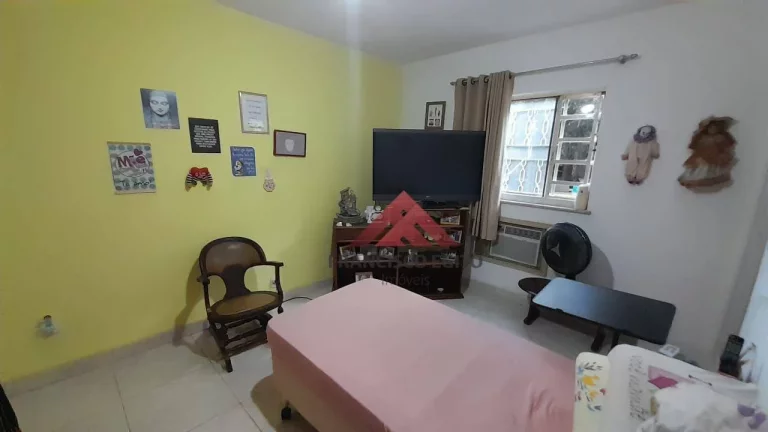 Imagem Apartamento varanda, sala quarto com closed,em otima localização em santa rosa,proximo a todo comércio do largo marrão,vaga de garagem na escritura.