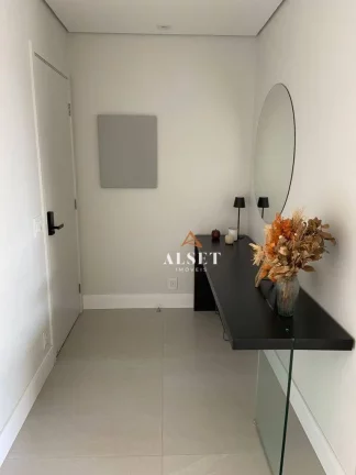 Imagem Apartamento reformado com 2 suítes no Anália Franco