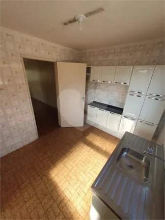 Imagem Apartamento à venda com 2 quartos no condomínio Edifício Karina, São Paulo - SP