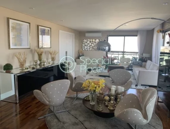 Imagem Lindo apartamento com 360m2 de área privativa, 4 dormitórios ( 4 suítes ) e 4 vagas na garagem. L...