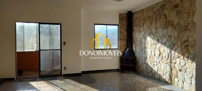 Imagem Excelente cobertura, único dono. Impecável, 3 suítes, 1 quarto, sala com lareira, cozinha planeja...
