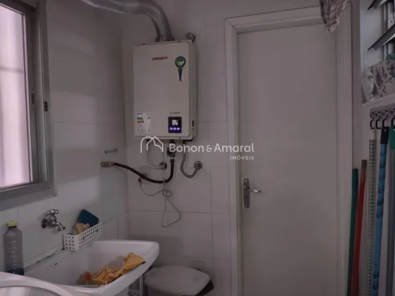 Imagem Apartamento encantador com 3 dormitórios, todos com armários planejados. A suíte principal inclui...