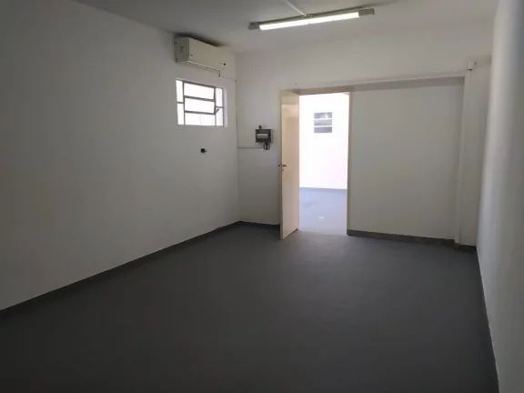 Imagem Sobrado Comercial de Alto Padrão no Butantã: 3 Quartos, 1 Suite, 5 Banheiros, 8 Vagas de Garagem, 300m² - São Paulo-SP