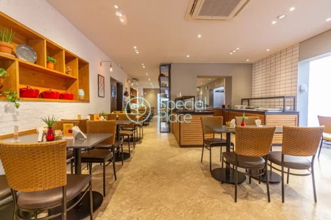 Imagem Apartamento moderno, compacto, com um dormitório ( suíte ), sala de televisão e jantar, cozinha m...