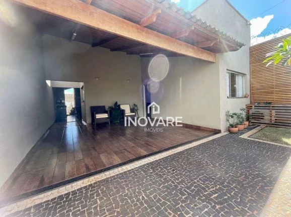 Imagem Casa com 3 dormitórios à venda, 163 m² por R$ 600.000,00 - Jardim Morumbi - Itumbiara/GO