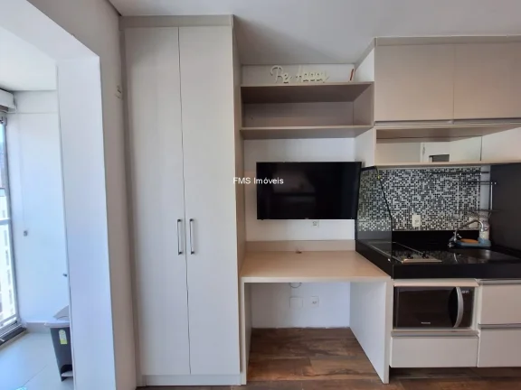 Imagem Studio de luxo à venda na Vila Olímpia, São Paulo-SP: 1 quarto, 1 suíte, 1 sala, 1 banheiro, 1 vaga, 25m². Venha conferir!
