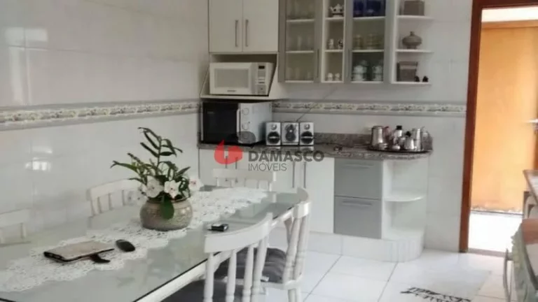 Imagem Sobrado à venda 3 Quartos, 1 Suite, 10 Vagas, 270M², Vila Palmares, Santo André - SP