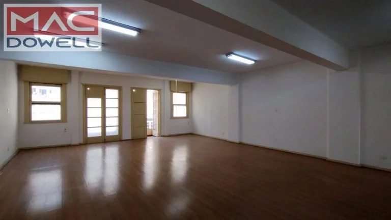 Imagem Prédio comercial de 19 andares no centro do Rio