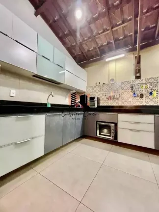 Imagem Casa a venda 3 Quartos Bairro Cabral Contagem MG