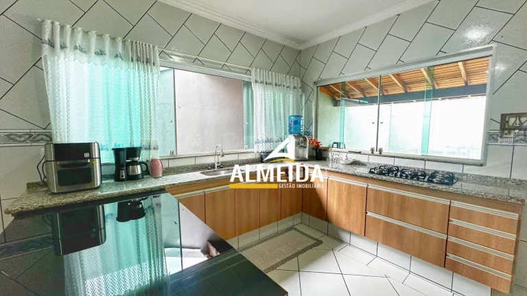 Imagem Casa com 3 dormitórios à venda, 257 m² por R$ 899.000,00 - Centro - Santa Gertrudes/SP