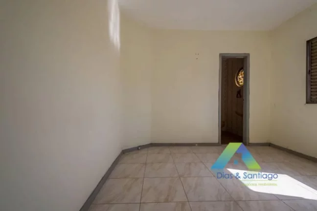 Imagem Casa com 4 Quartos e 2 banheiros à Venda, 235 m² por R$ 800.000,00