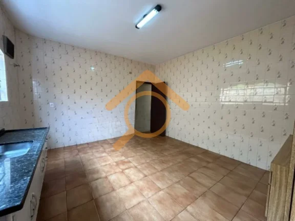 Imagem Imperdível: Casa à venda em São Paulo-SP, Jardim Sabará! 3 quartos, 1 suíte, 2 salas, 2 banheiros, 2 vagas, 140m².