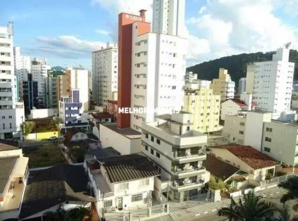 Imagem Apartamento para Locação Anual com 2 Dormitórios e 1 Vaga privativa no Centro de Balneário Camború