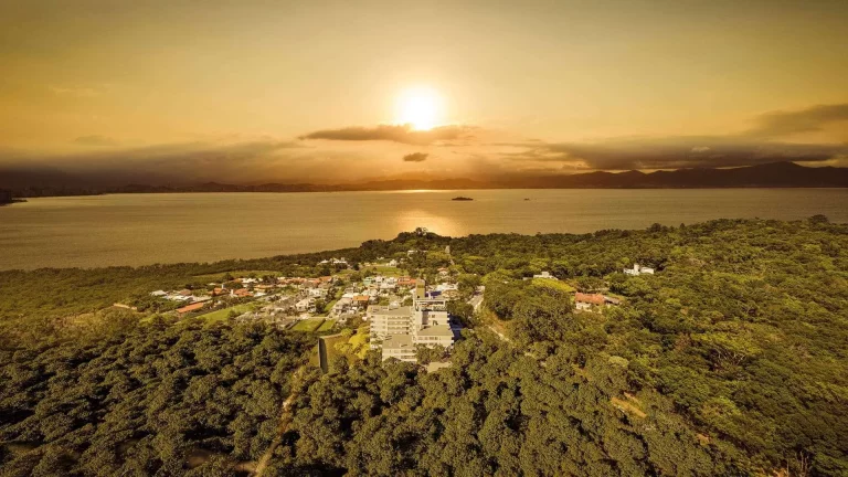 Imagem Lançamento à venda, no Bairro Cacupé, Florianópolis, SC